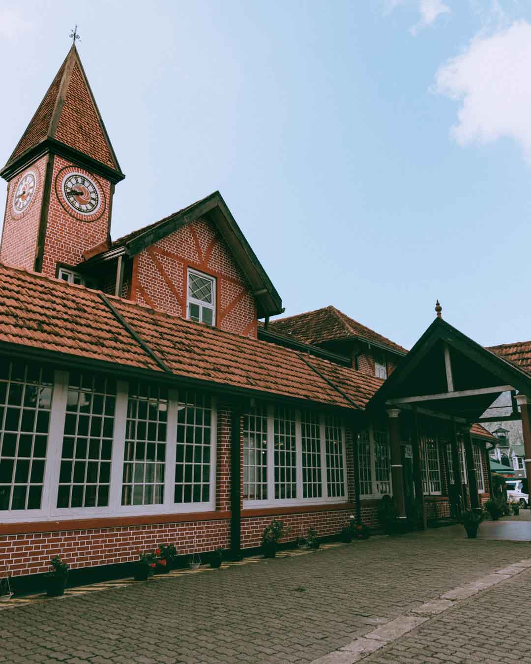 a photo of the old post office in nuwara elya in sri lanka